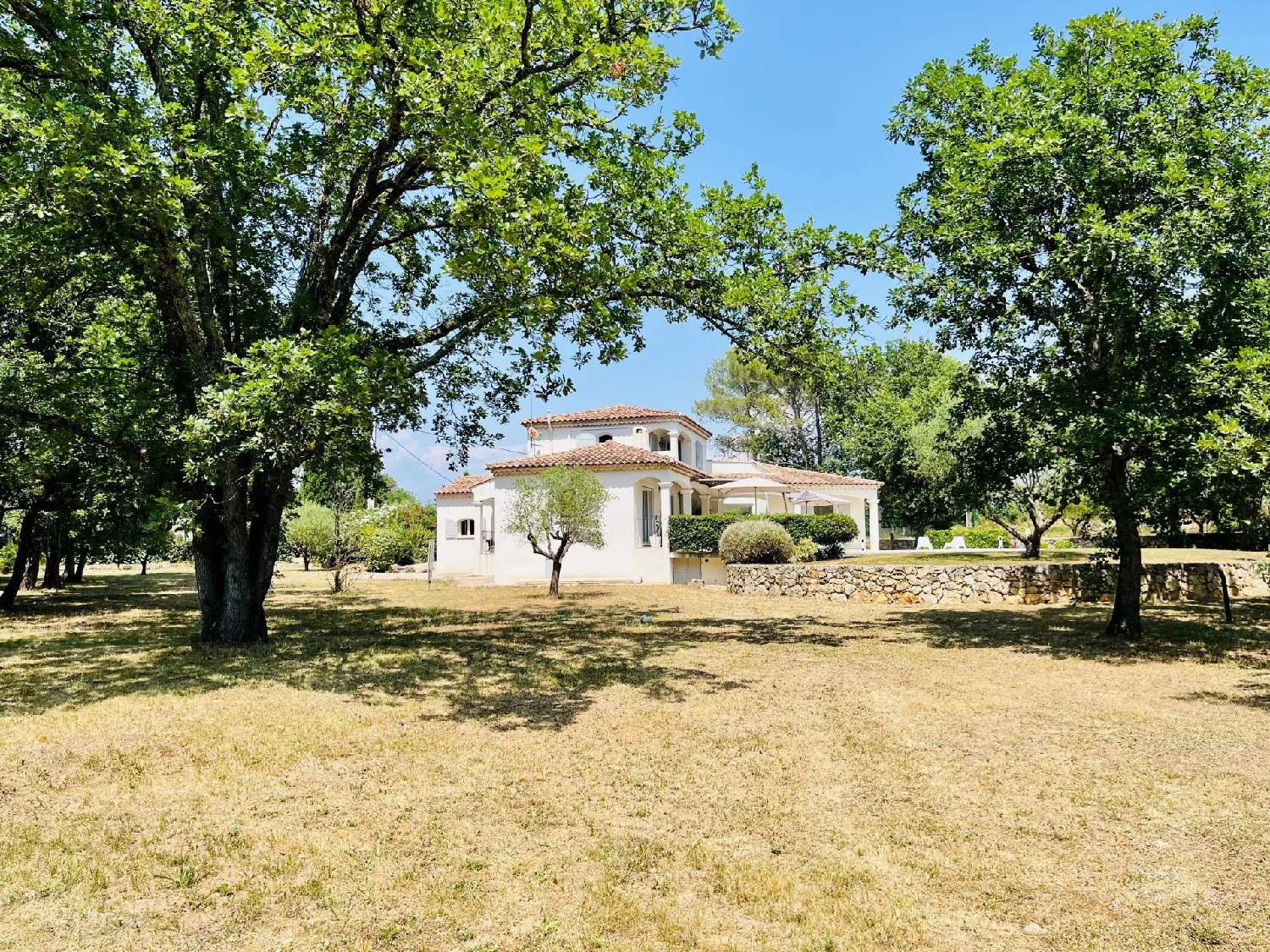for sale villa Mons Var 6