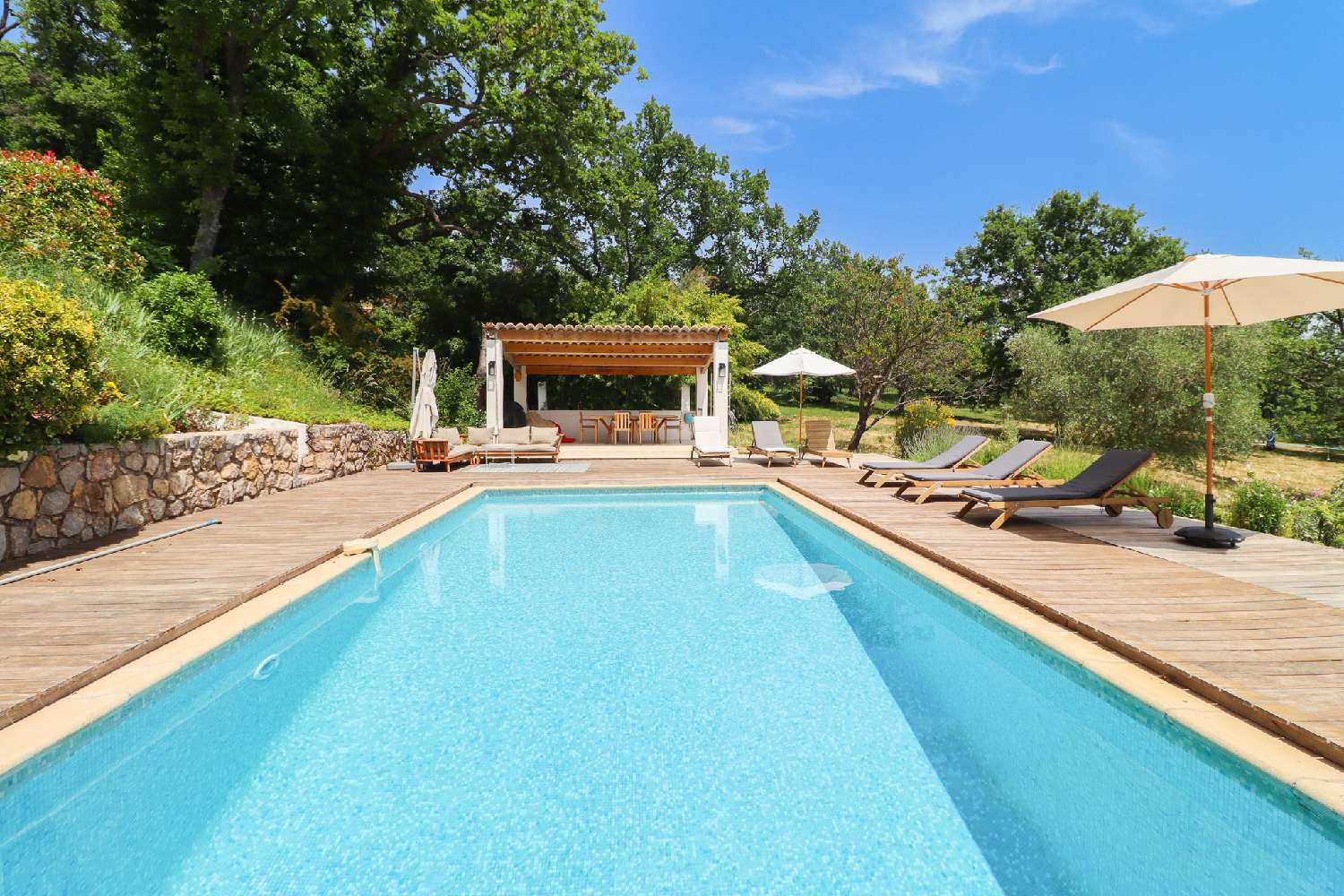  te koop villa Mons Var 1