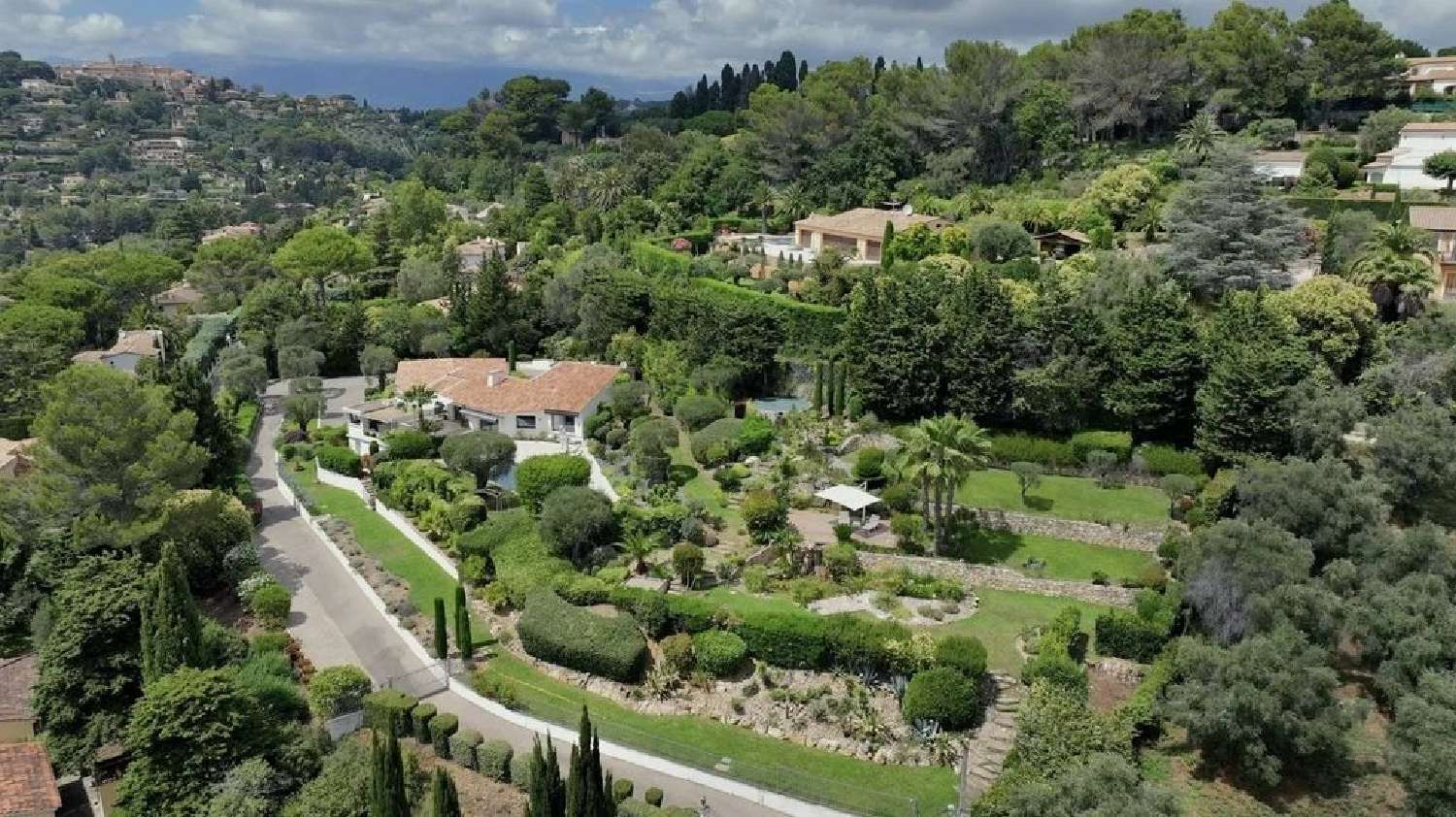  te koop villa Mougins Alpes-Maritimes 2