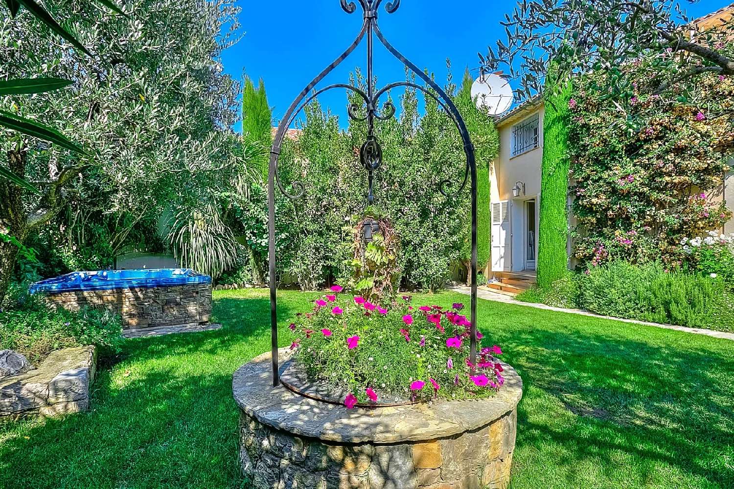 for sale villa Mougins Alpes-Maritimes 3