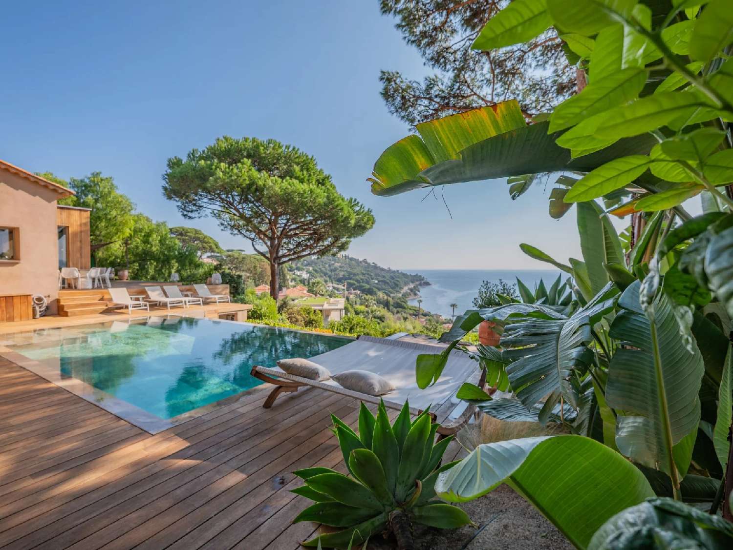 for sale villa Sainte-Maxime Var 8
