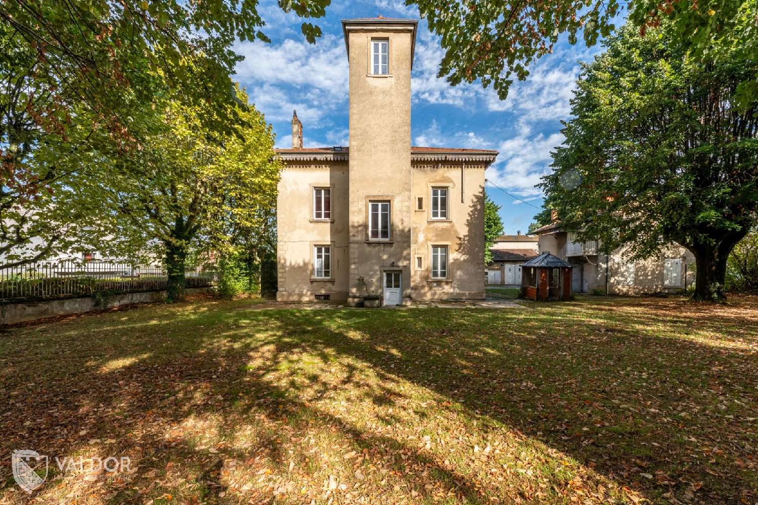  en venta villa Sathonay-Camp Rhône 3