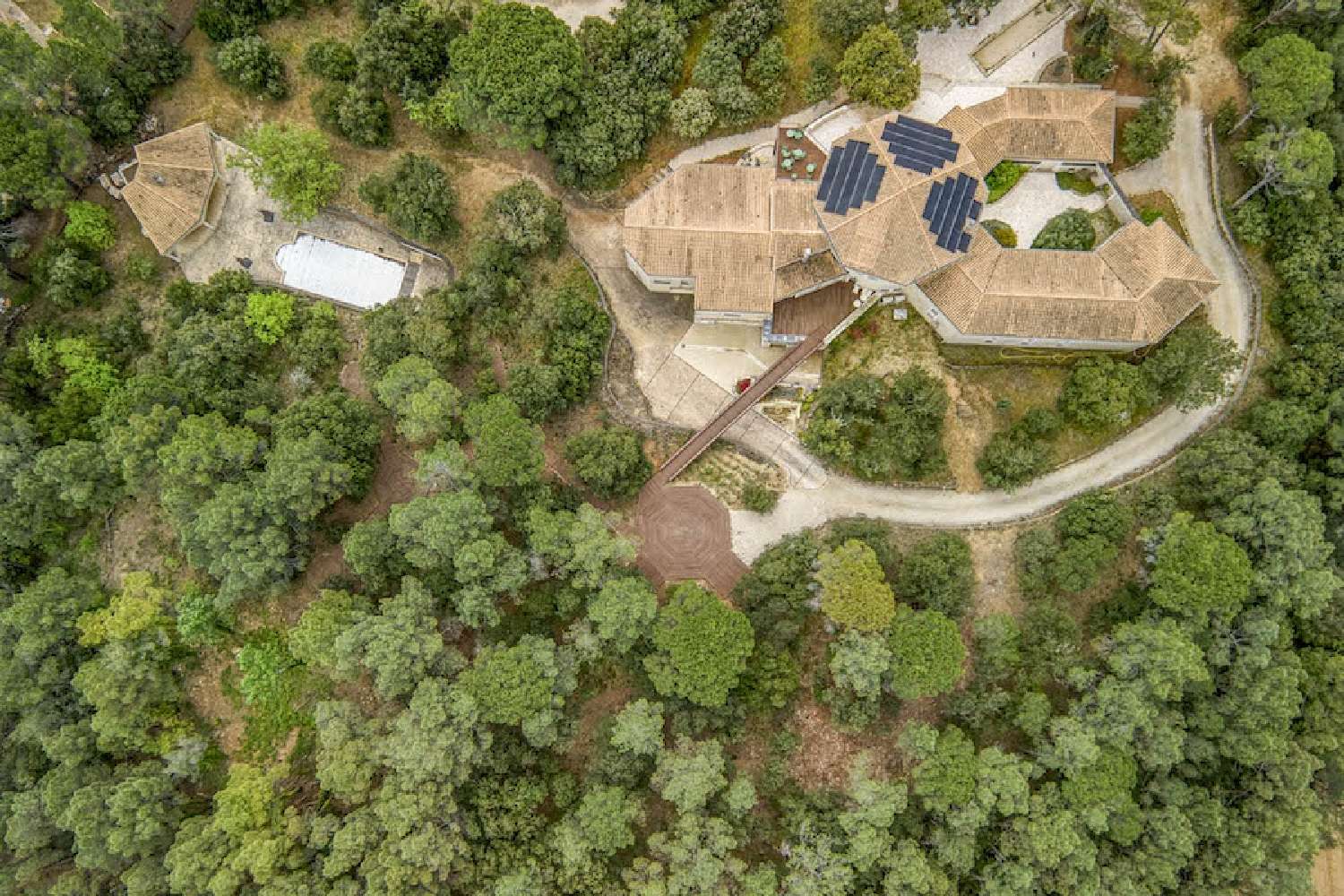  te koop villa Suze-la-Rousse Drôme 2