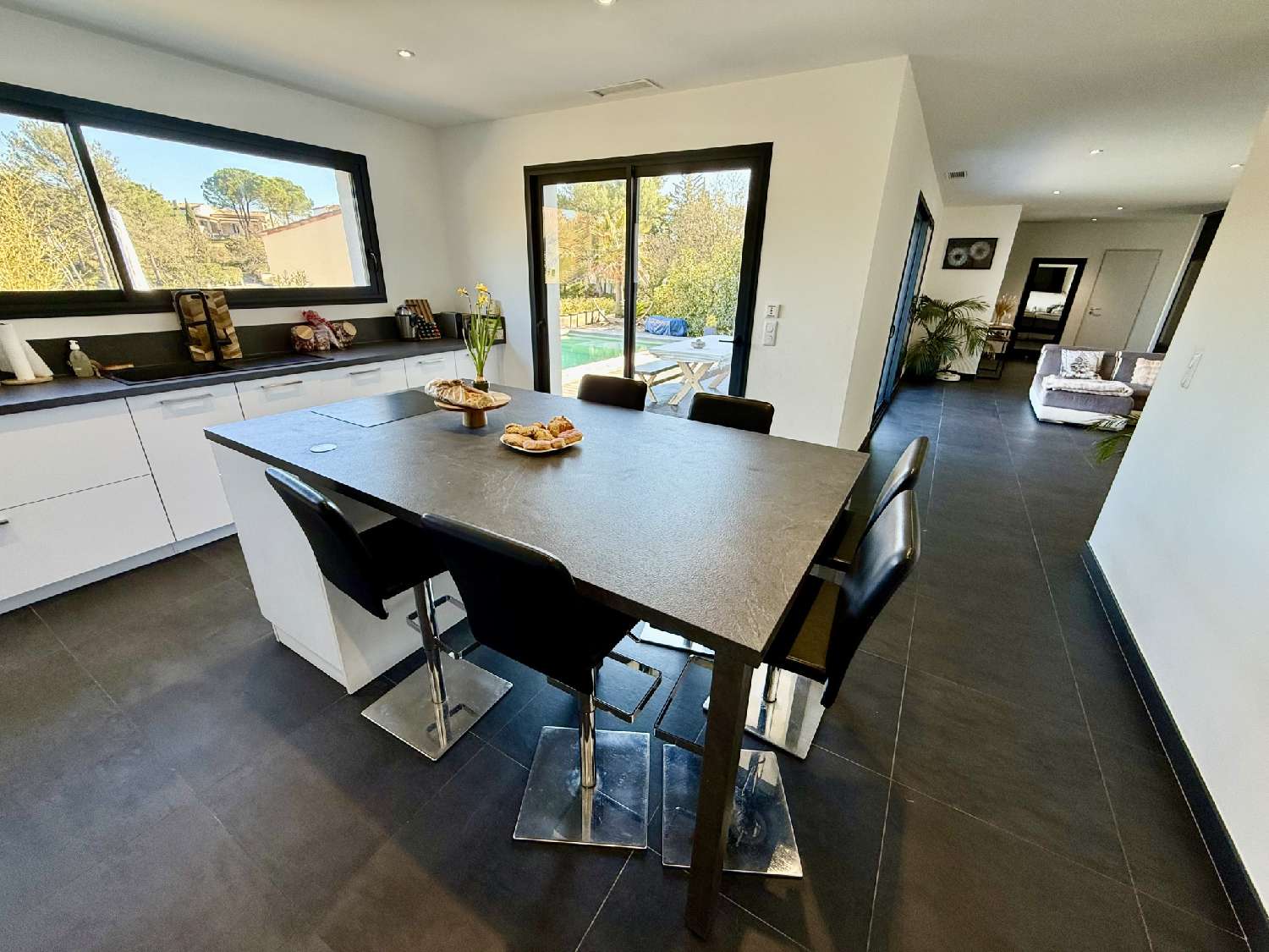  te koop villa Vailhauquès Hérault 2