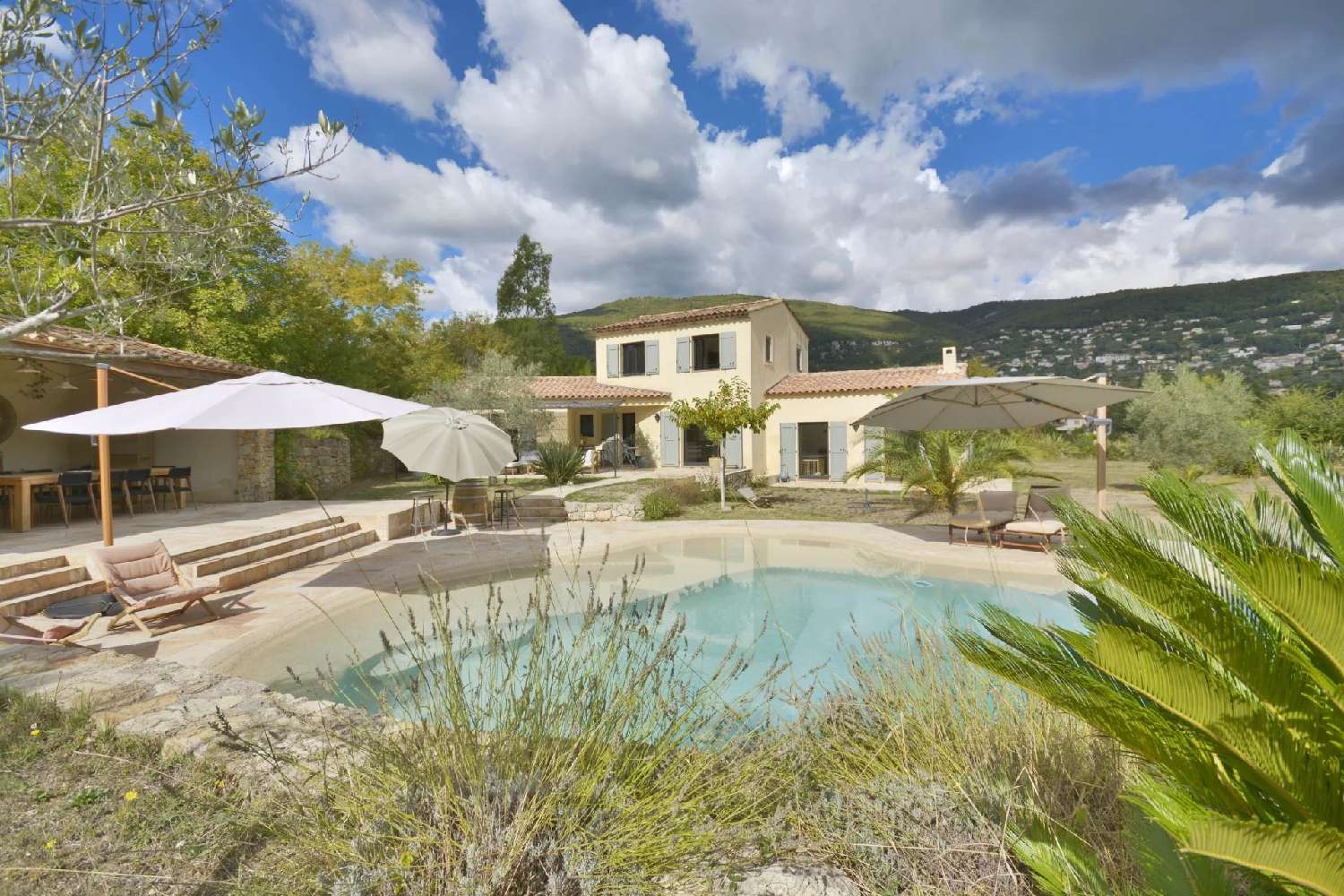  à vendre villa Valbonne Alpes-Maritimes 1