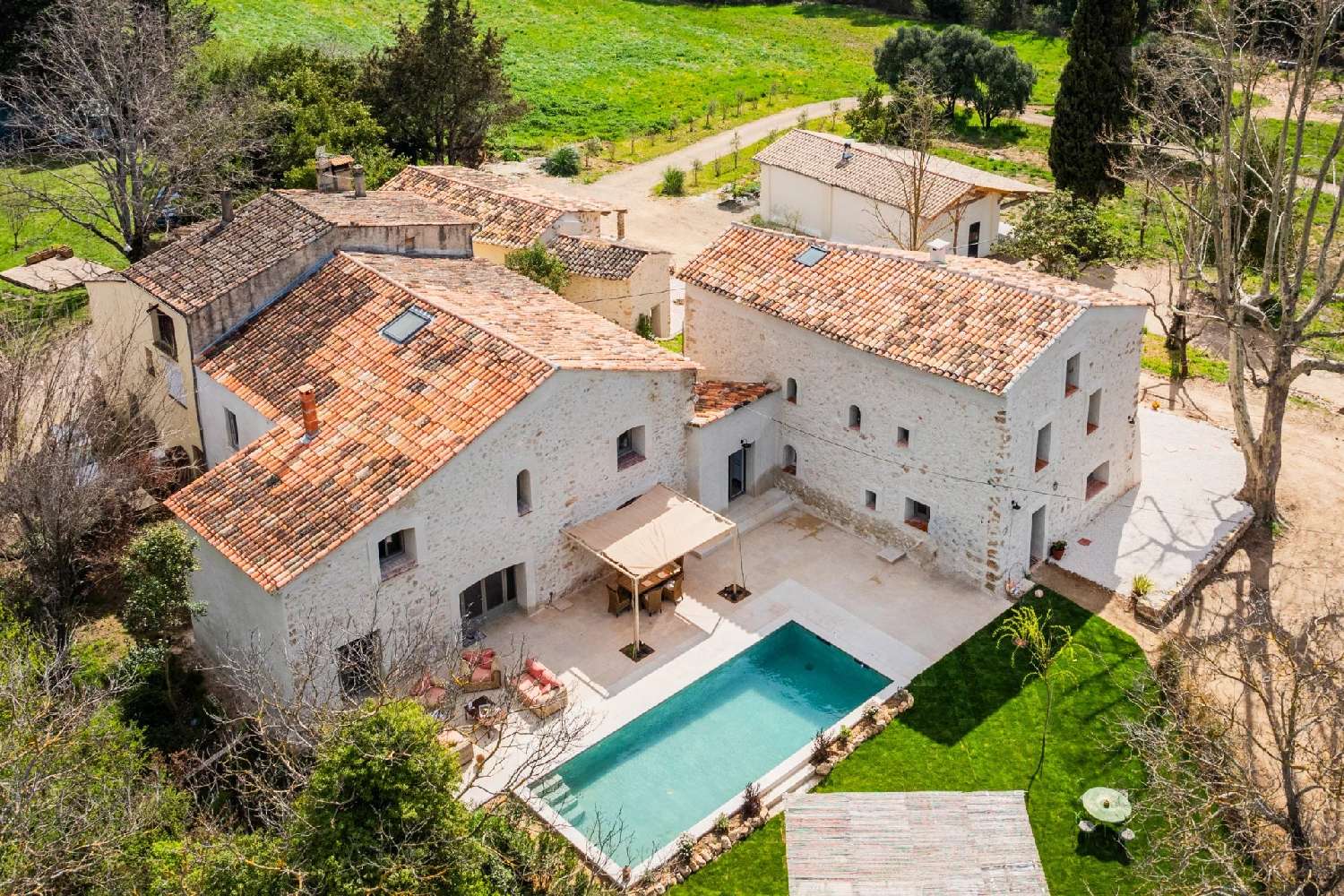 for sale villa Villecroze Var 1