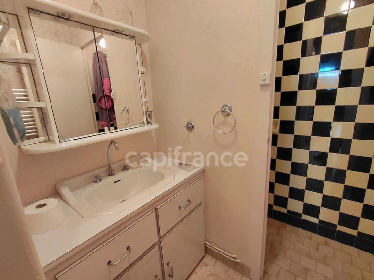 te koop dorpshuis Bourg-Archambault Vienne 7