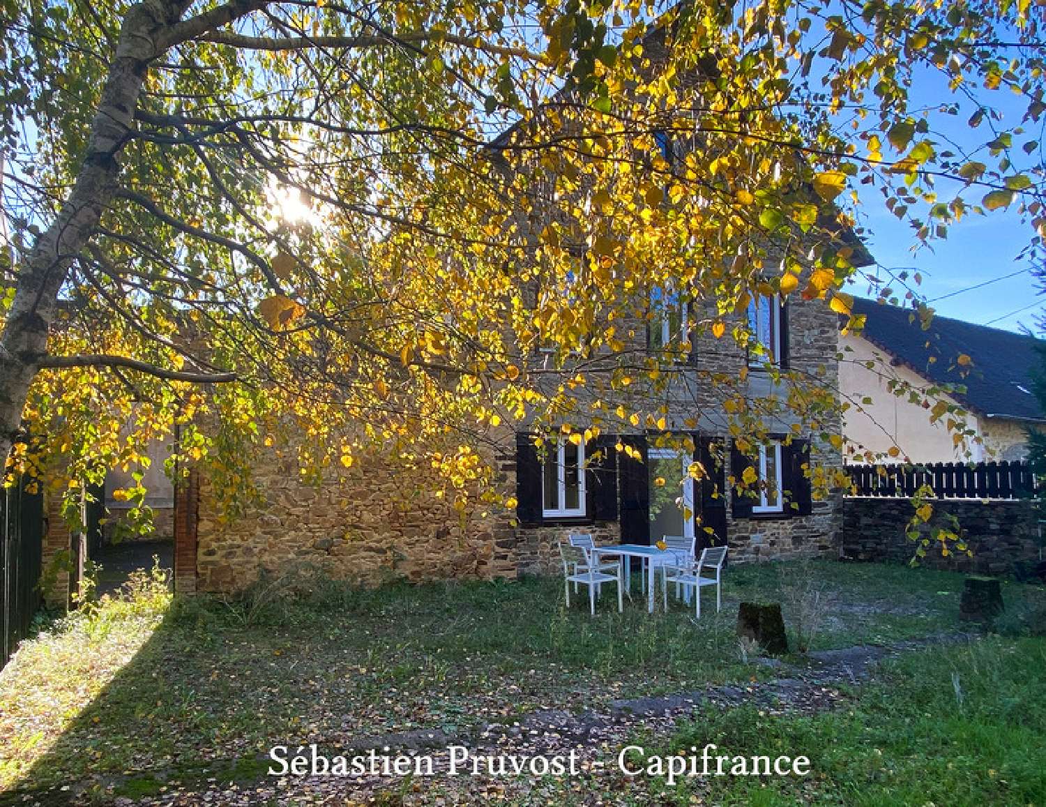 à vendre maison de village La Coquille Dordogne 1