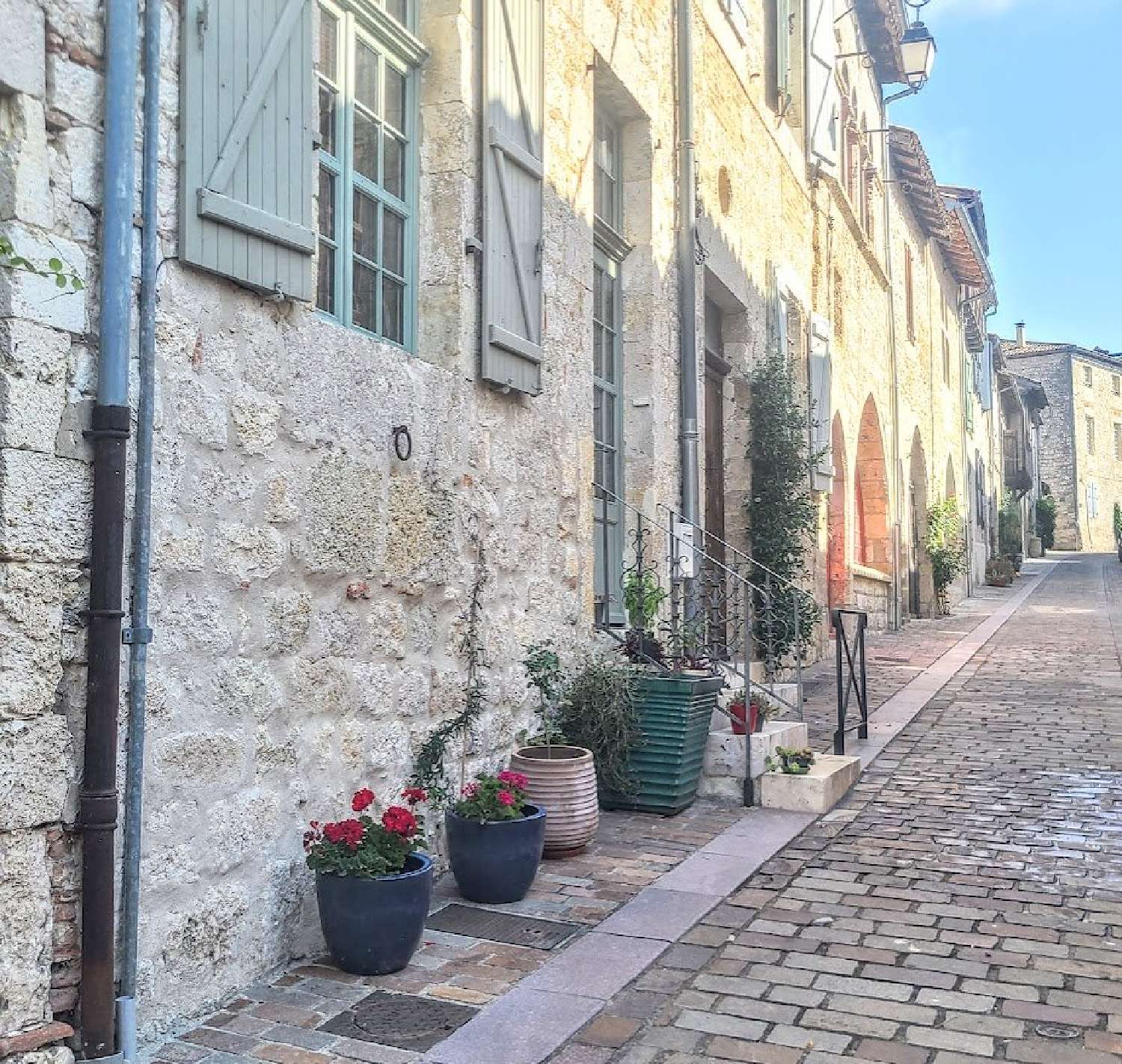  for sale village house Lauzerte Tarn-et-Garonne 1