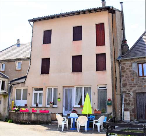 Le Béage Ardeche dorpshuis foto