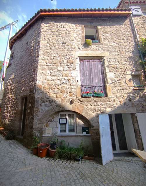  te koop dorpshuis Montpezat-sous-Bauzon Ardèche 2