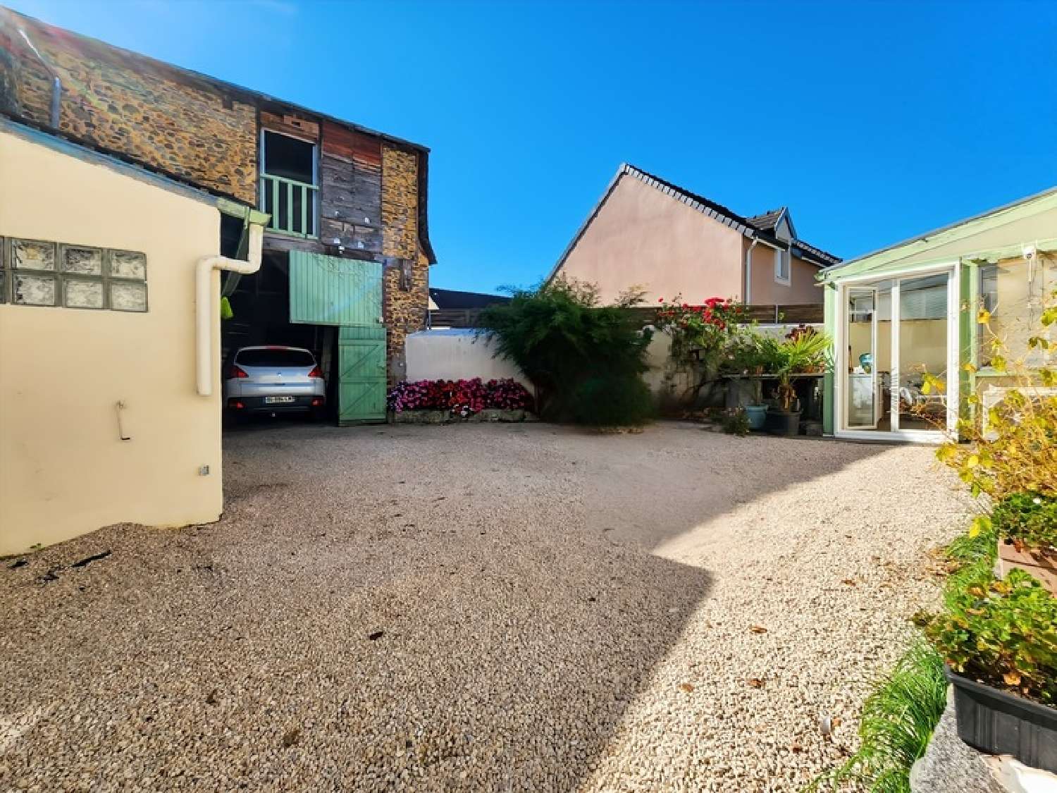 te koop dorpshuis Ossun Hautes-Pyrénées 2