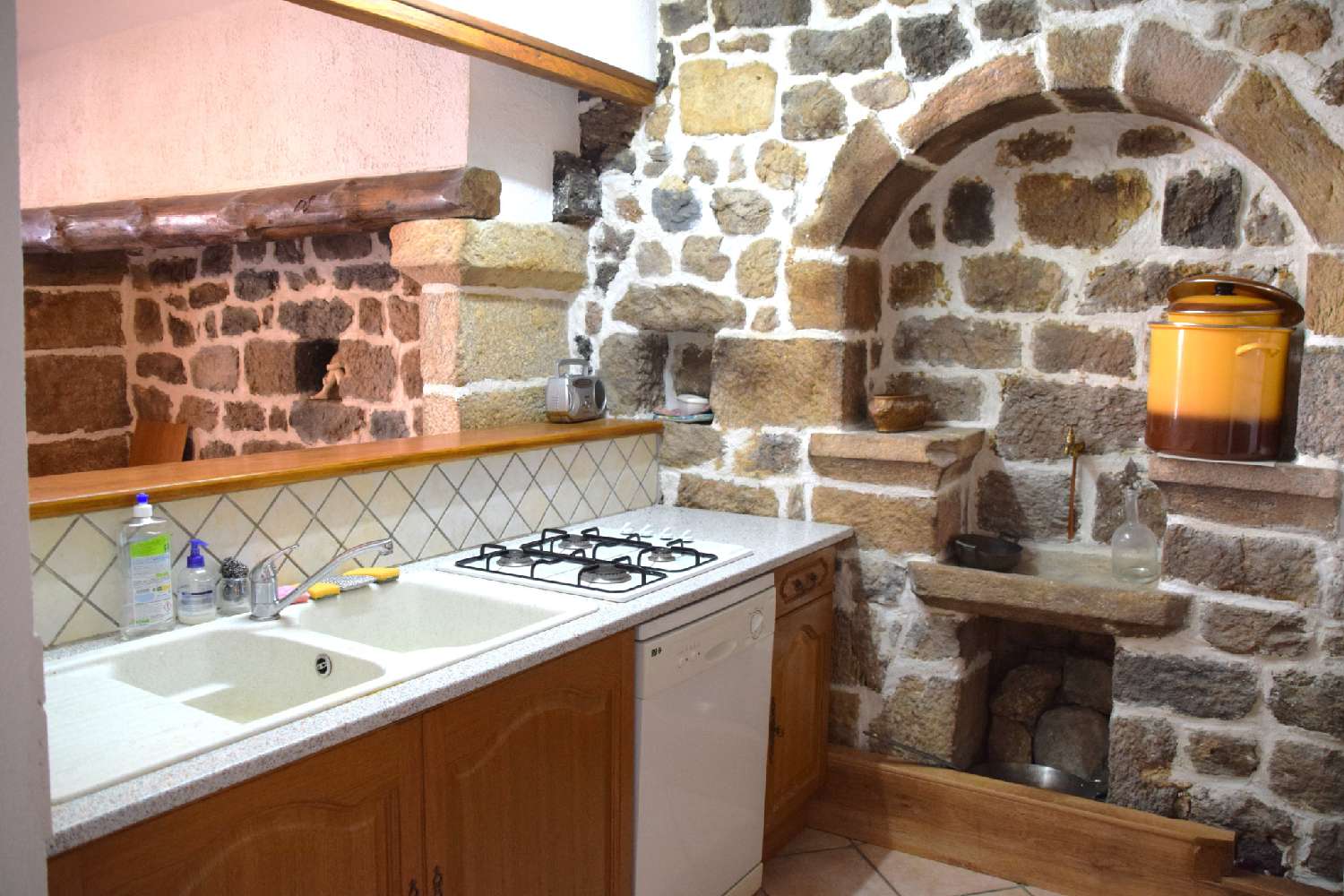  te koop dorpshuis Pradelles Haute-Loire 5