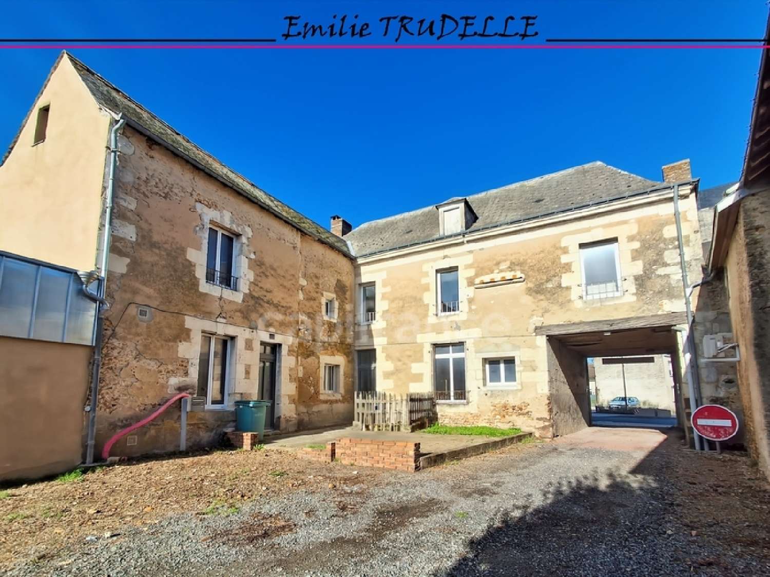  for sale village house Saint-Vincent-du-Lorouër Sarthe 1