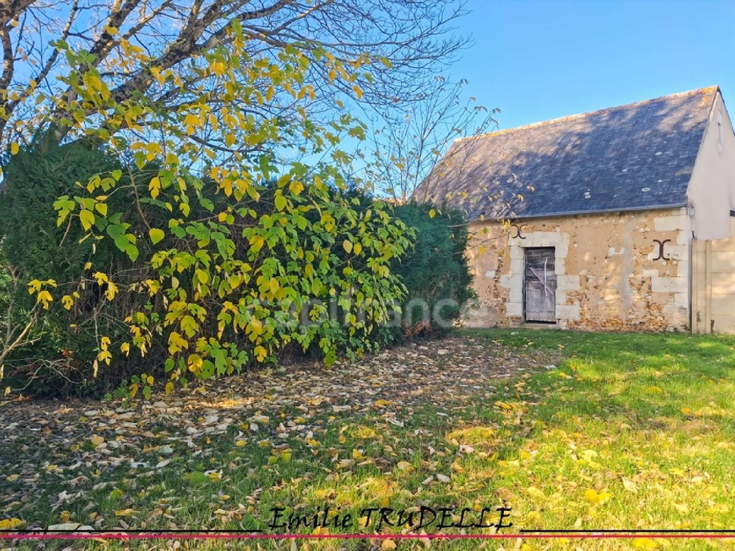  for sale village house Saint-Vincent-du-Lorouër Sarthe 2