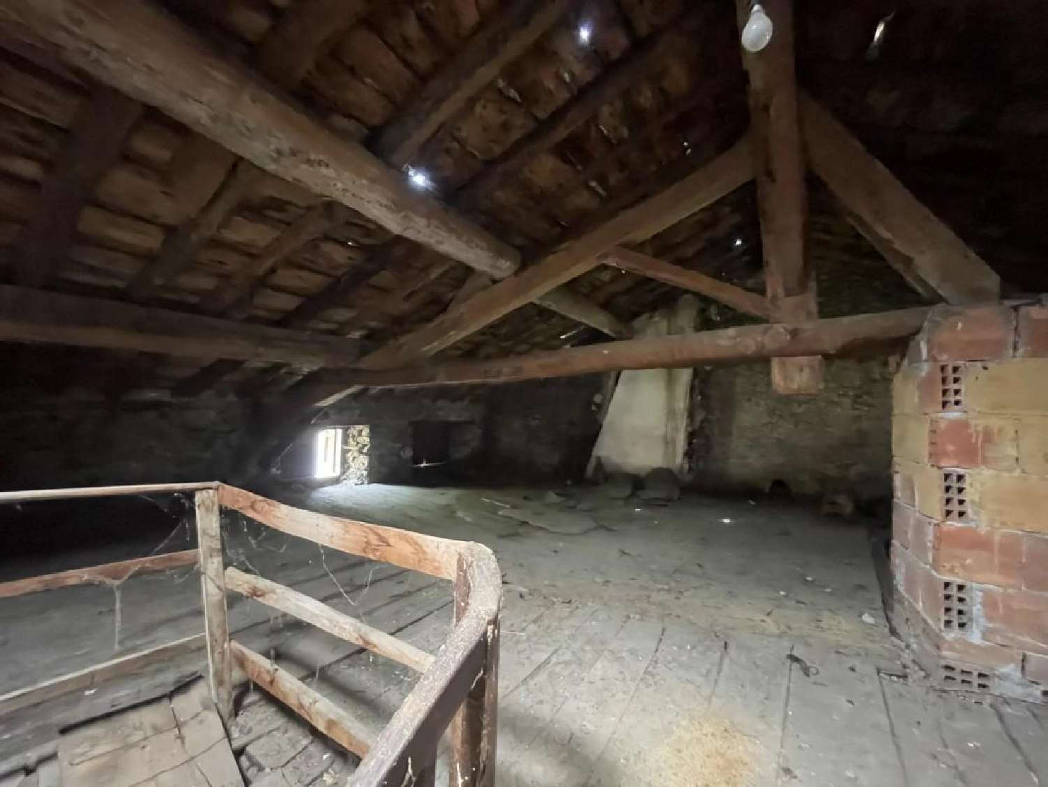  te koop dorpshuis Siguer Ariège 2