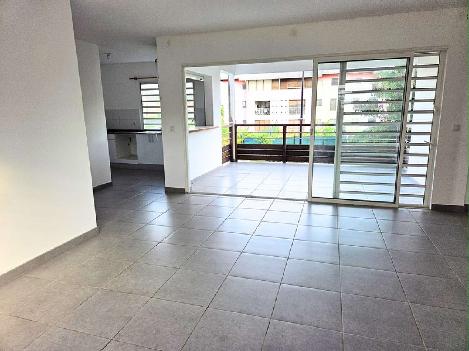 te koop appartement Cayenne Guyane 3