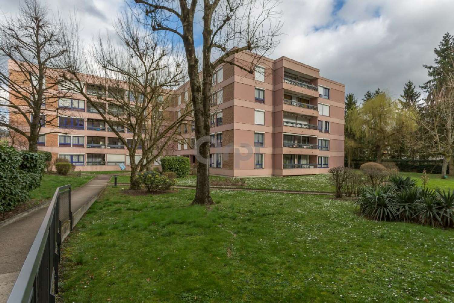  te koop appartement Crosne Essonne 1