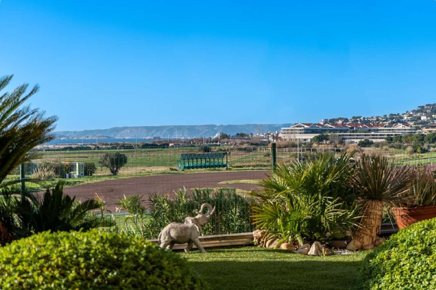  à vendre appartement La Panouse Bouches-du-Rhône 2