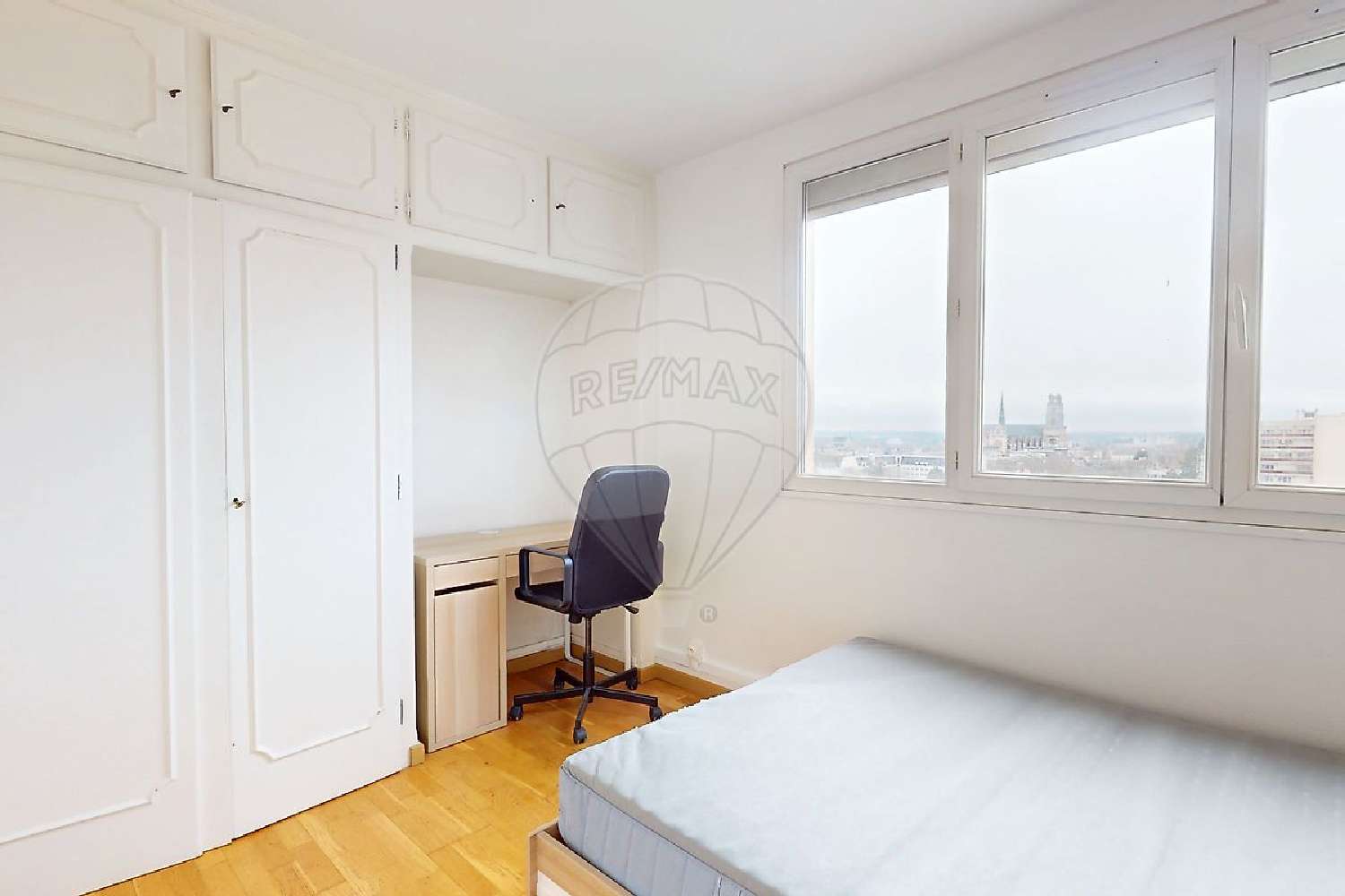 for sale apartment Orléans Loiret 8