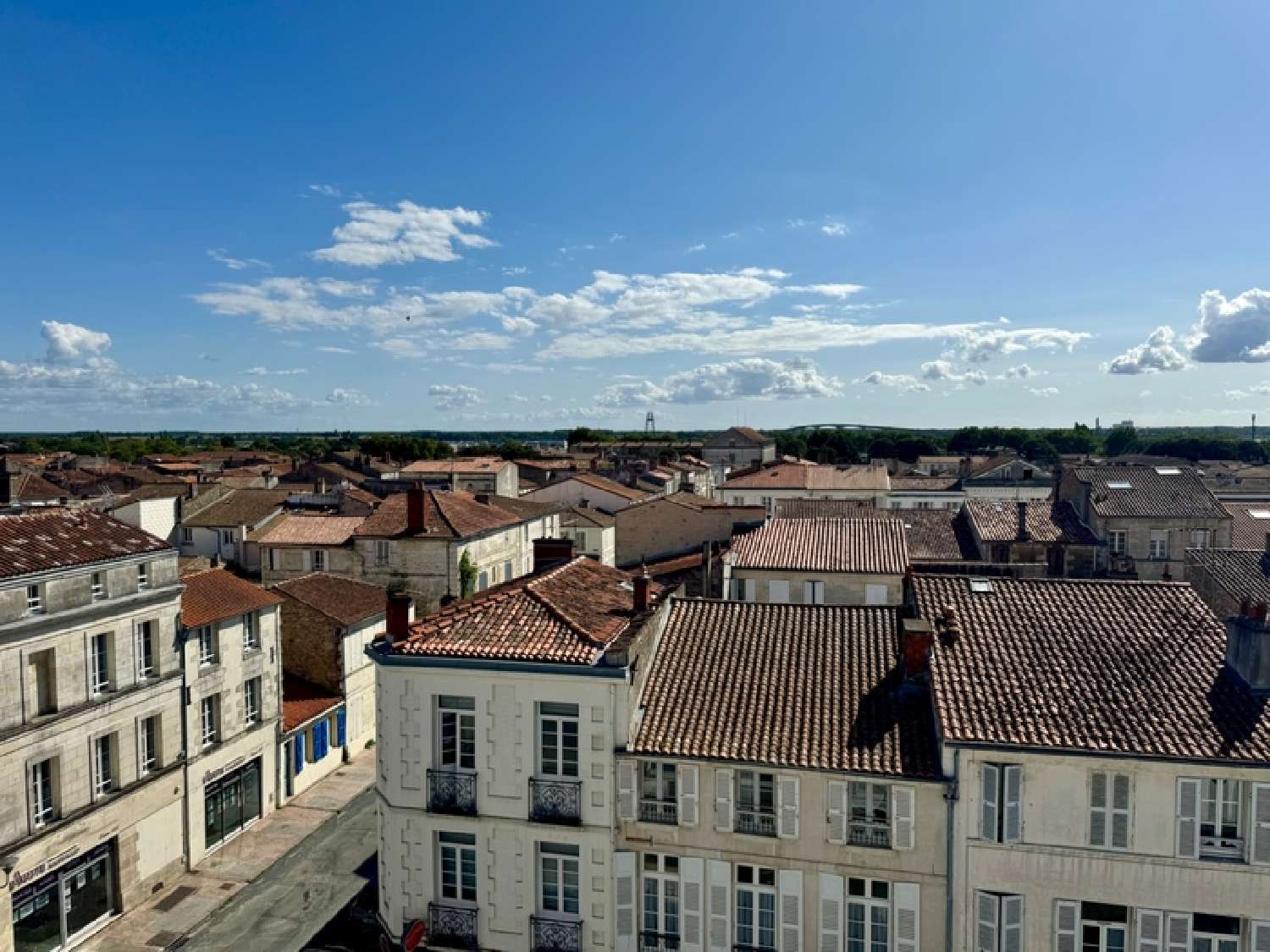  te koop appartement Rochefort Charente-Maritime 2