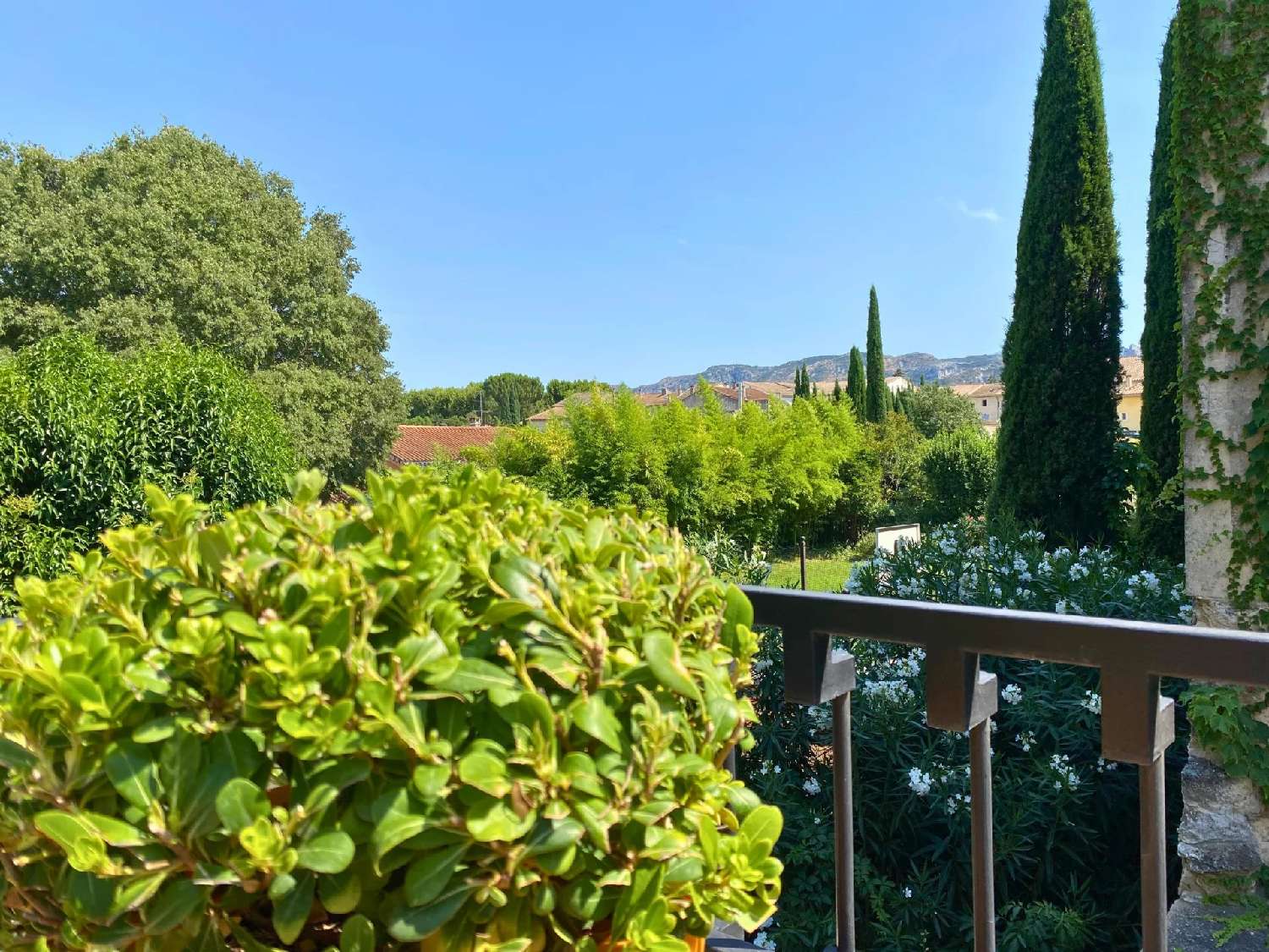 for sale apartment Saint-Rémy-de-Provence Bouches-du-Rhône 1