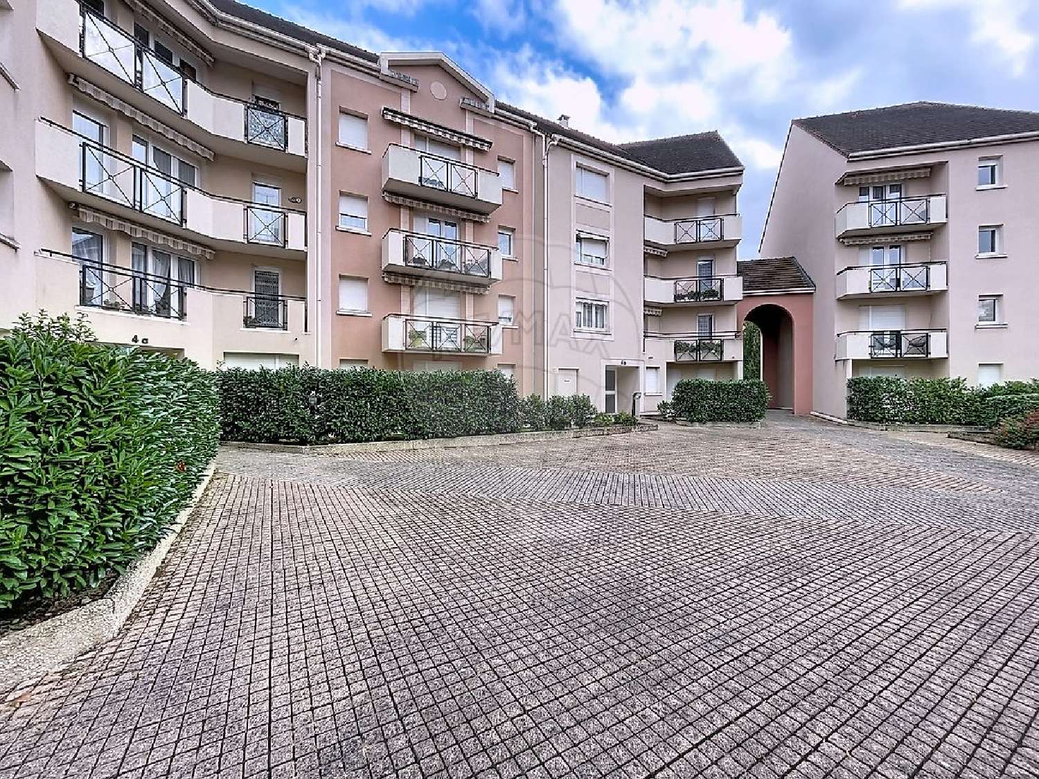  for sale apartment Sens Yonne 1