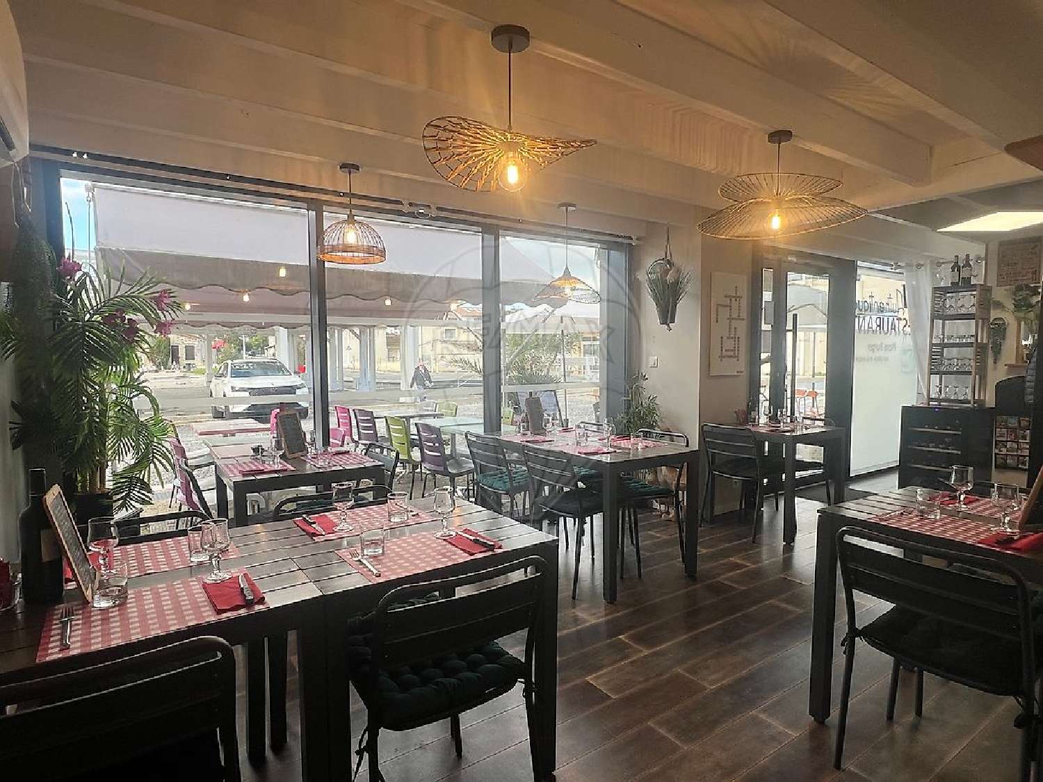  for sale bar cafe Les Mathes Charente-Maritime 4