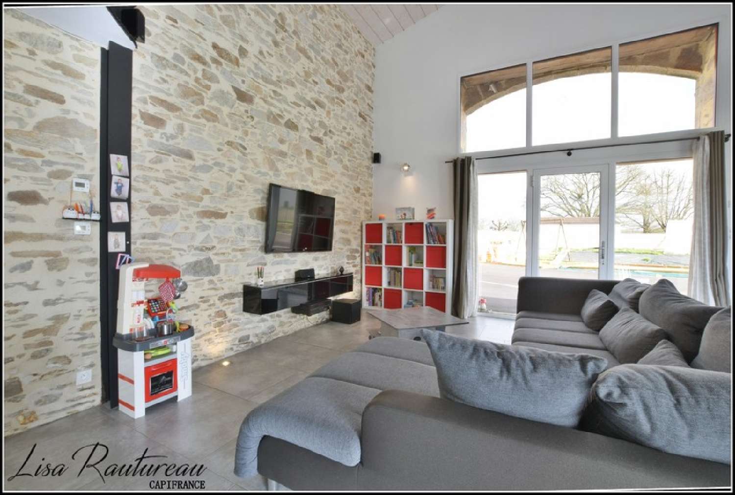 te koop schuur Montaigu Vendée 3