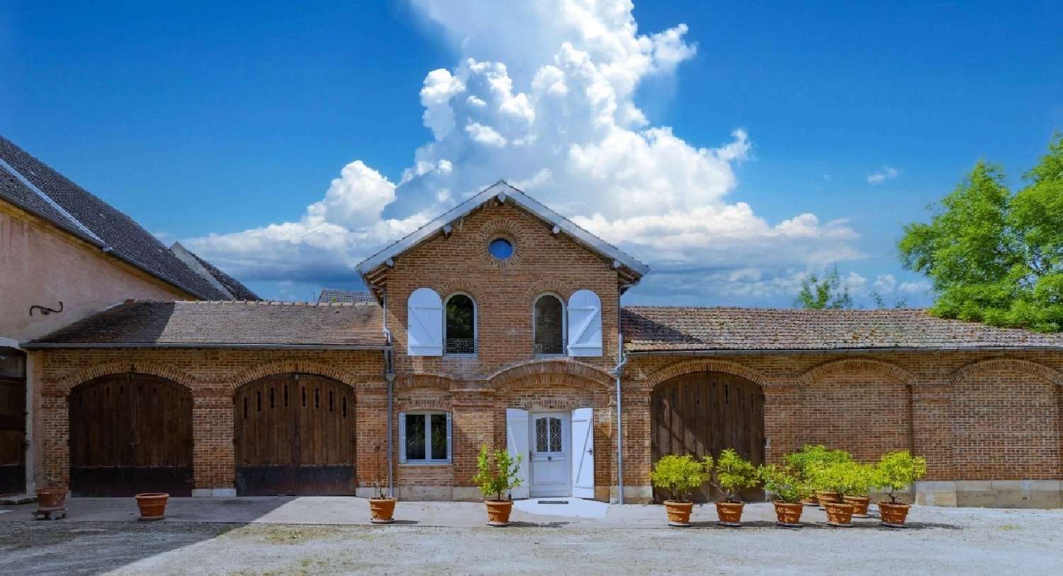 te koop kasteel Avallon Yonne 5