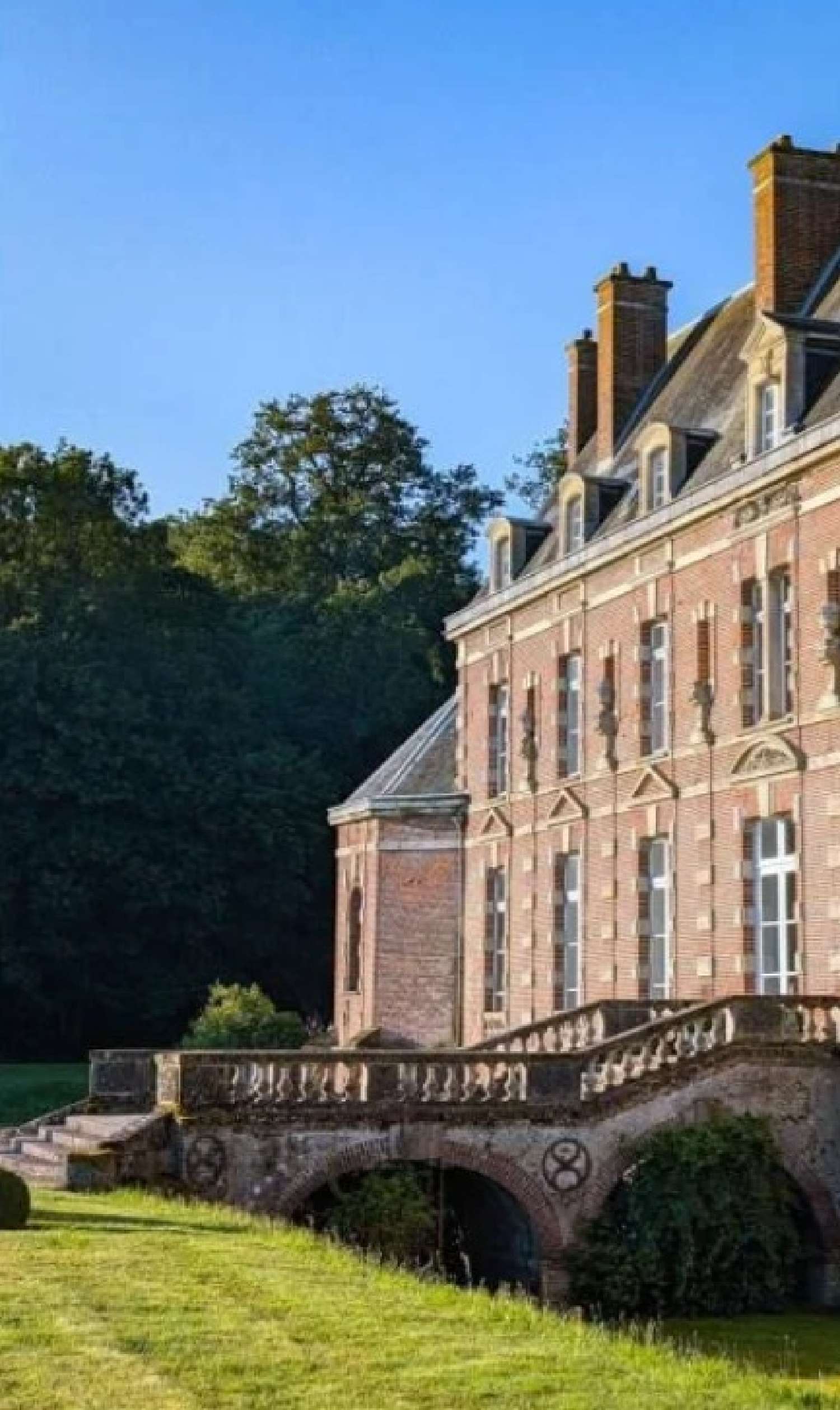  for sale castle Chantilly Oise 1