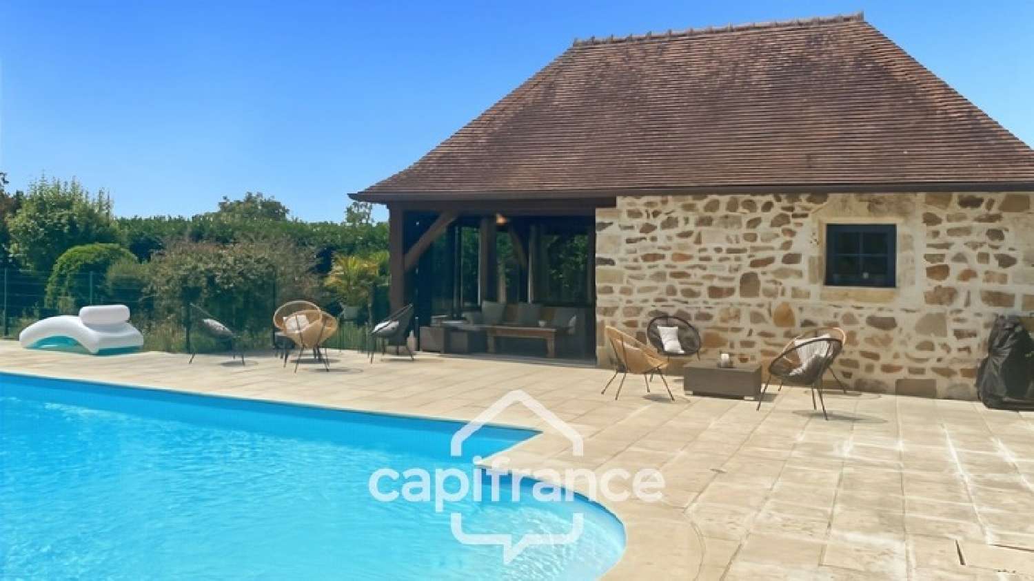  kaufen Schloss Doyet Allier 6