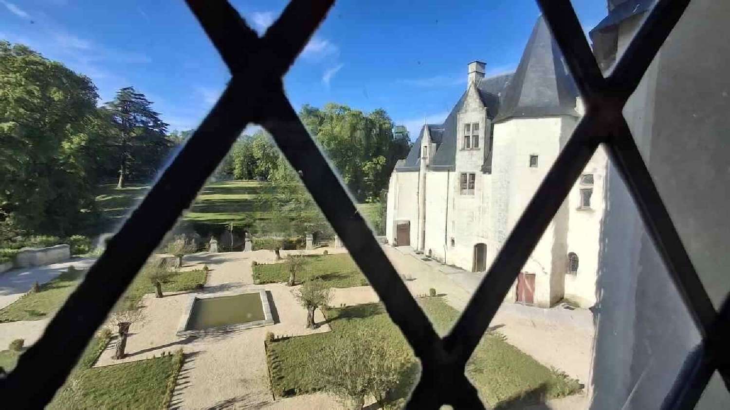  te koop kasteel Tours Indre-et-Loire 4