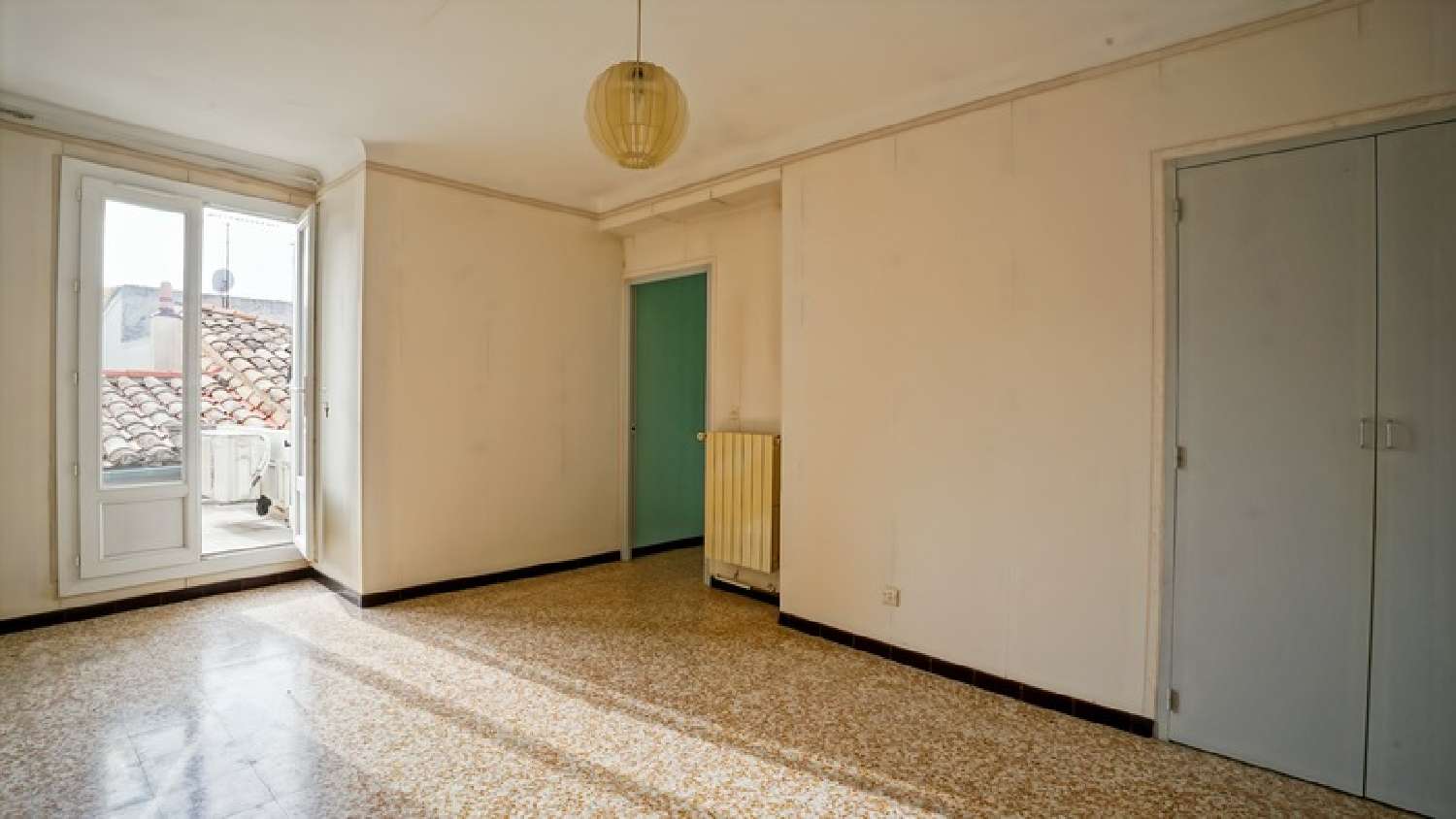  te koop stadshuis Marguerittes Gard 7