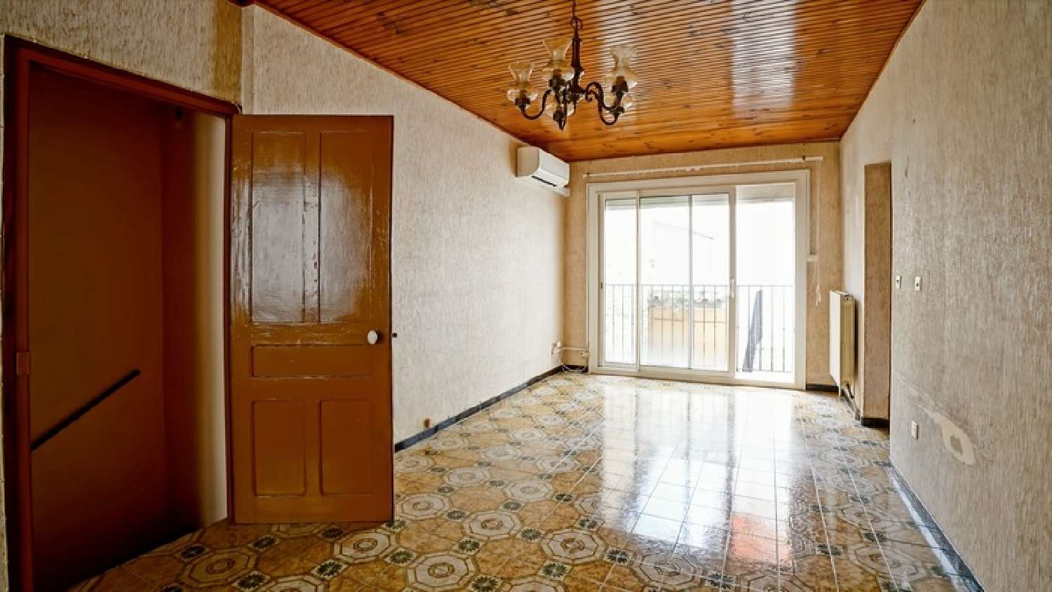  te koop stadshuis Marguerittes Gard 8