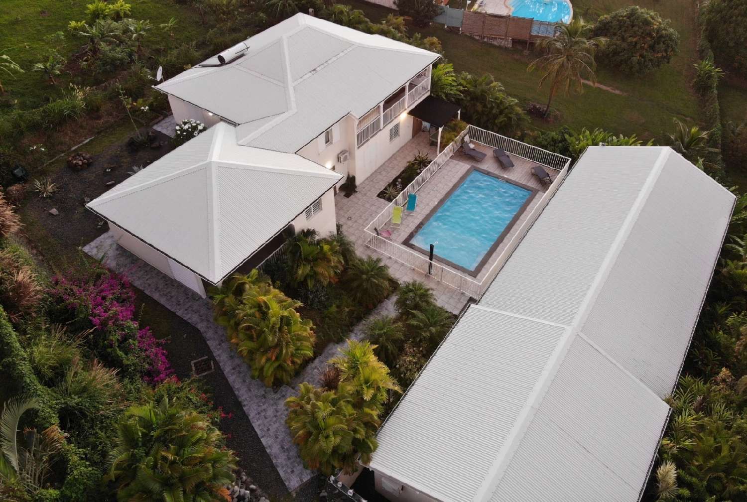 te koop bedrijfsruimte/ kantoor Bouillante Guadeloupe 2