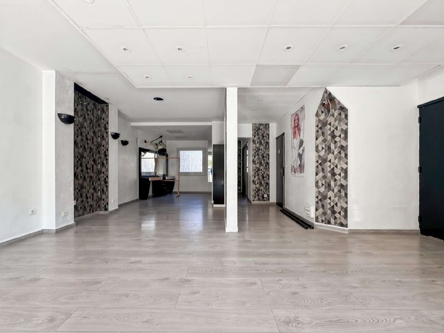 for sale commercial Dijon Côte-d'Or 1