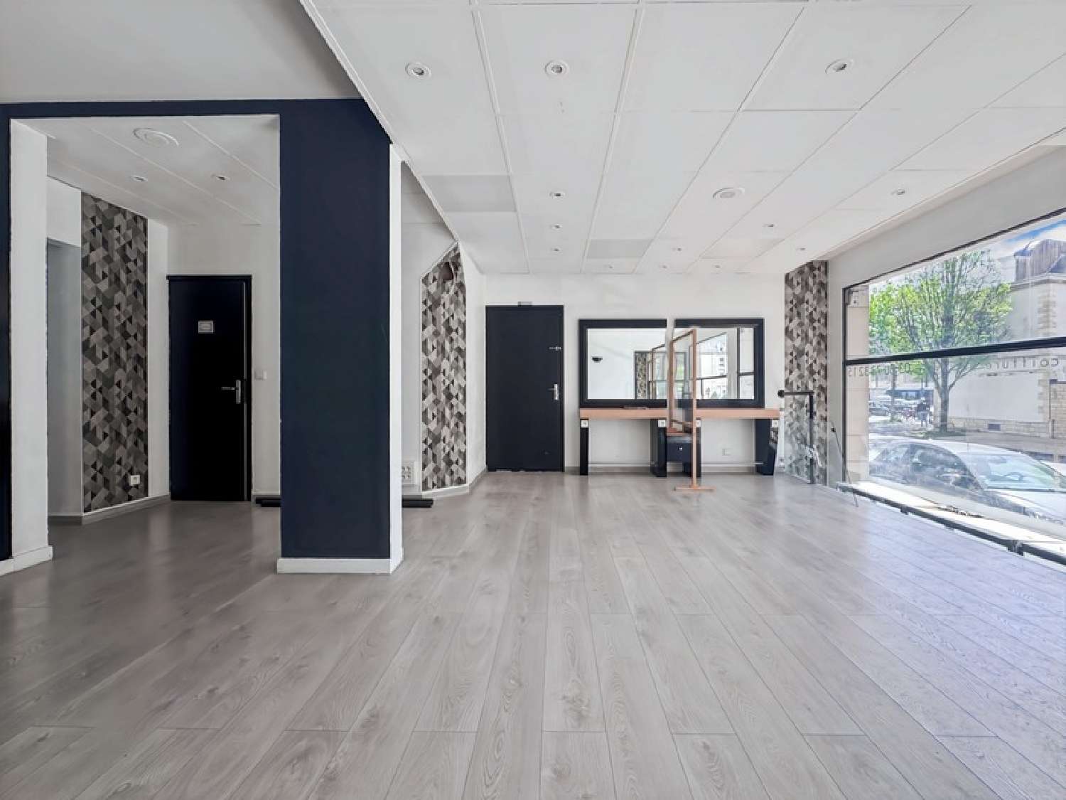 for sale commercial Dijon Côte-d'Or 2