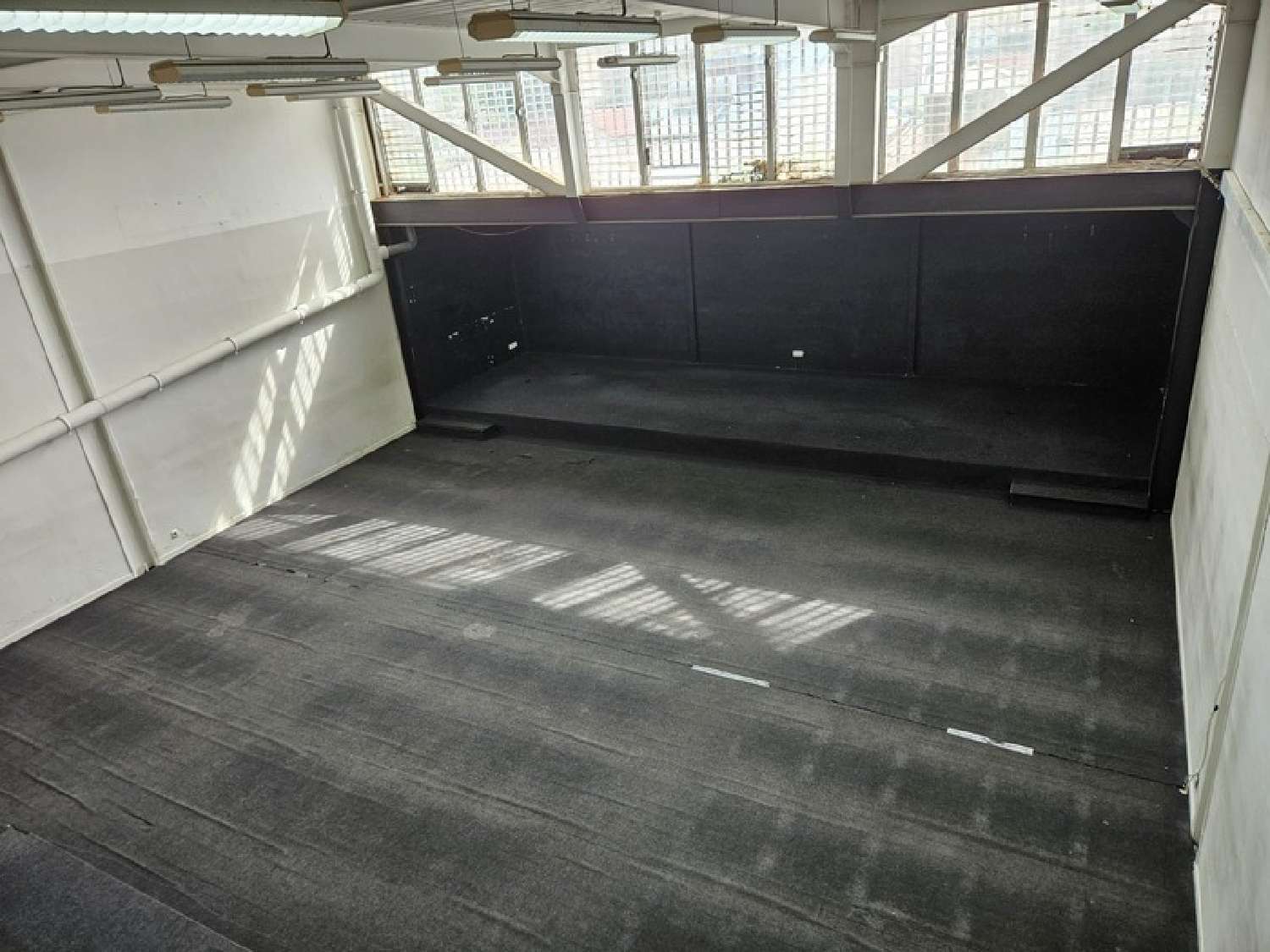 te koop bedrijfsruimte/ kantoor Les Abymes Guadeloupe 4