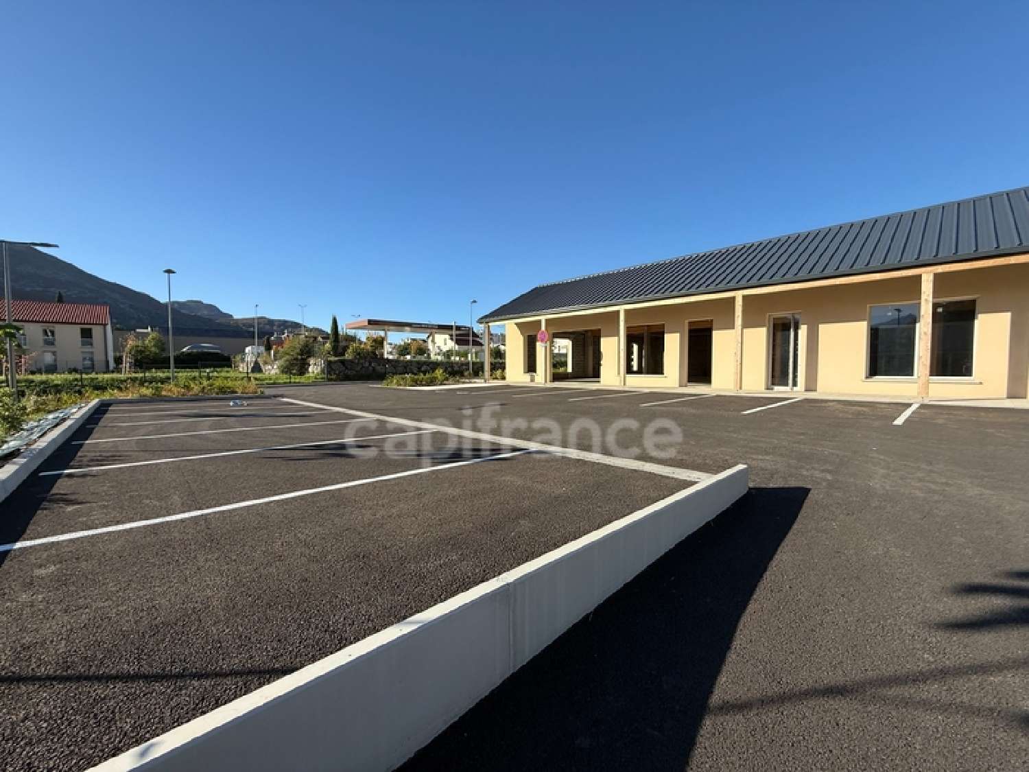  te koop bedrijfsruimte/ kantoor Lourdes Hautes-Pyrénées 2