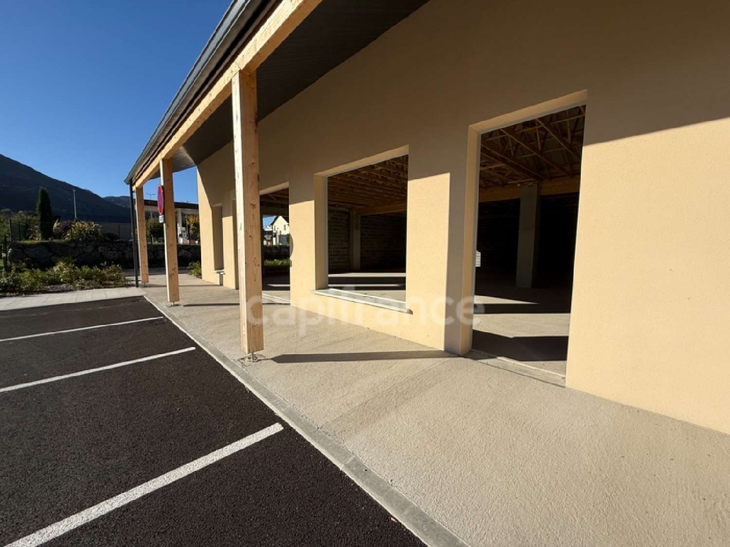  te koop bedrijfsruimte/ kantoor Lourdes Hautes-Pyrénées 3