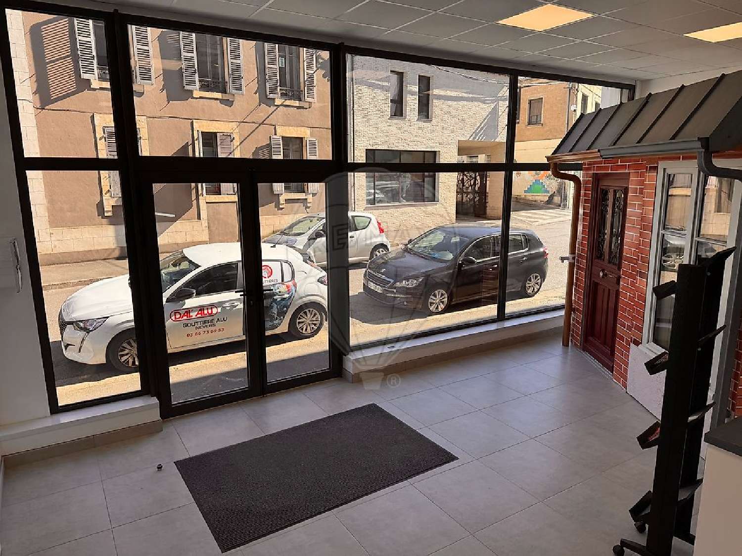 te koop bedrijfsruimte/ kantoor Nevers Nièvre 3