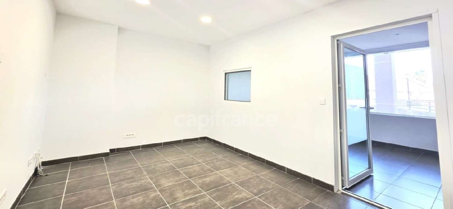  te koop bedrijfsruimte/ kantoor San-Martino-di-Lota Haute-Corse 4