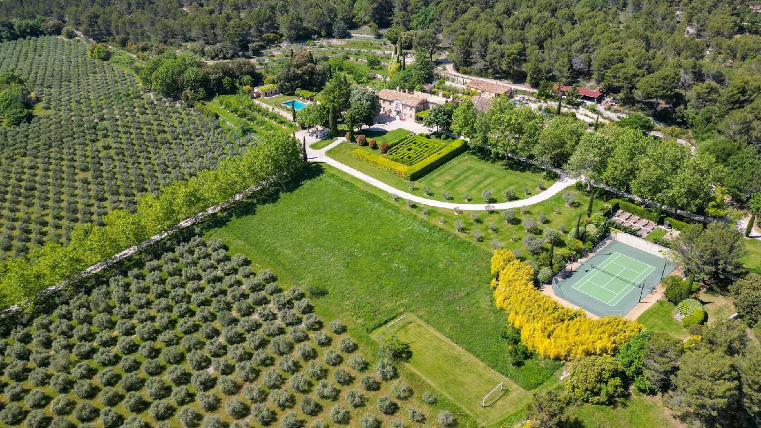  te koop landgoed Le Vibal Aveyron 2