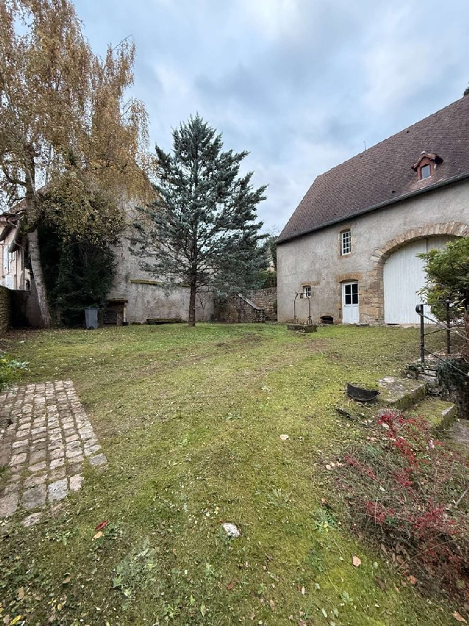 à vendre propriété Saint-Émiland Saône-et-Loire 6