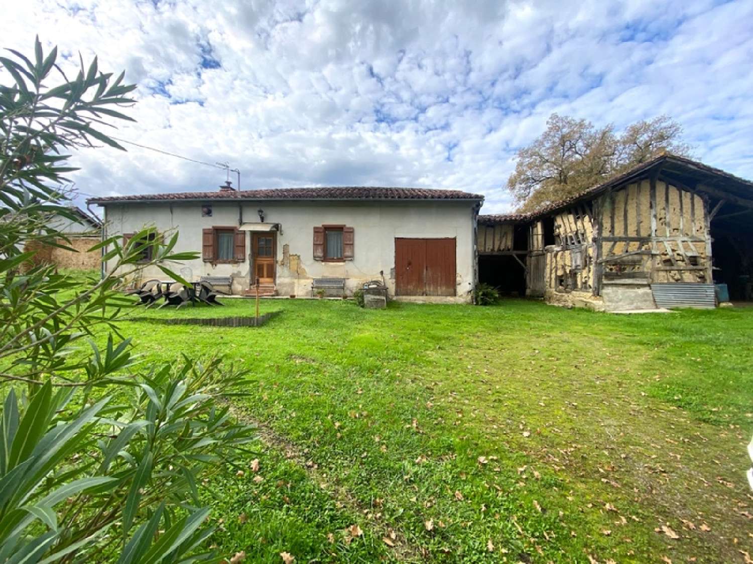 te koop boerderij Estang Gers 2