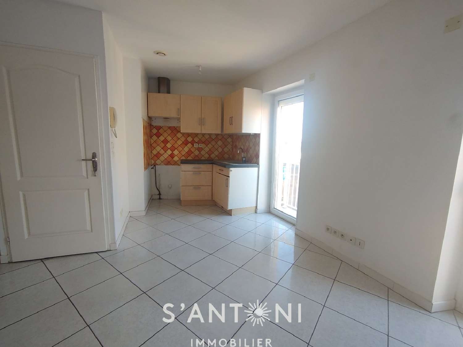 à vendre maison Bassan Hérault 2