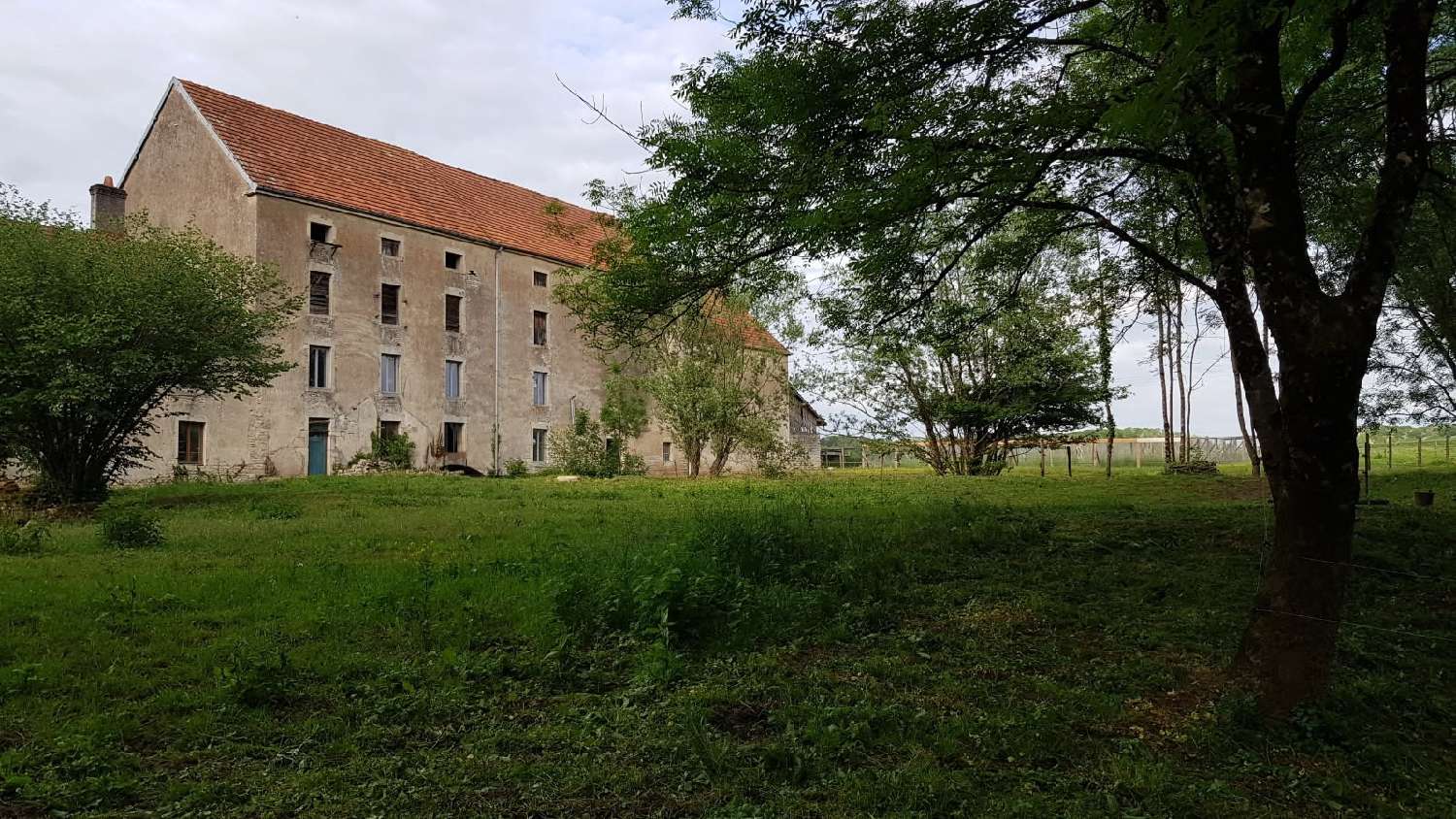  te koop huis Delain Haute-Saône 1