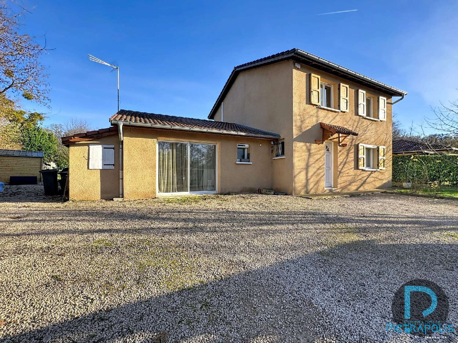 te koop huis Genouilleux Ain 1