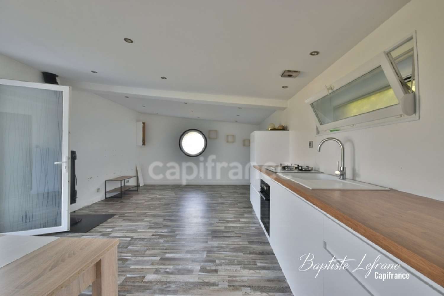 for sale house La Chapelle-Saint-Laud Maine-et-Loire 1